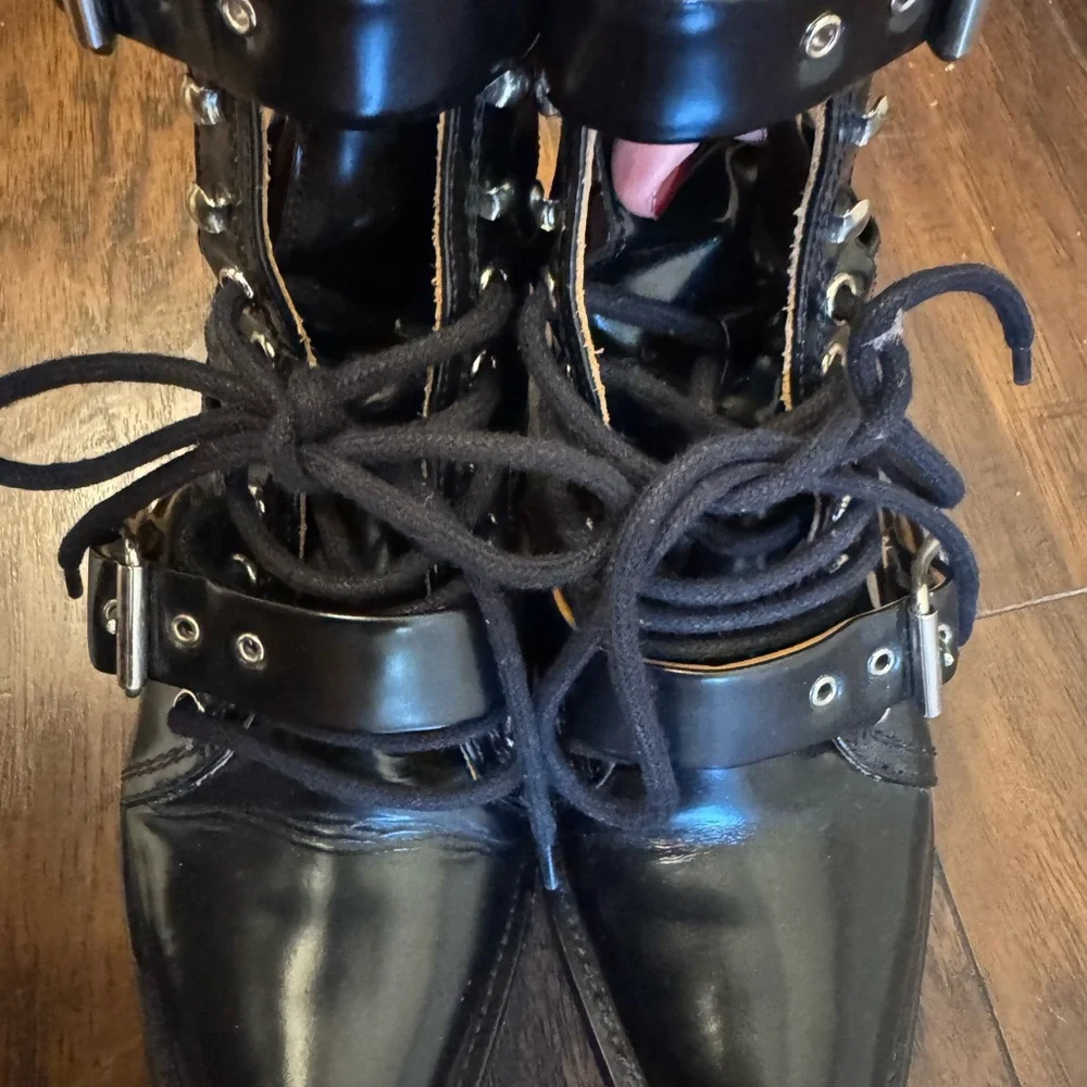 Chloe Rylee Cut Out Booties - Picture 11 of 12